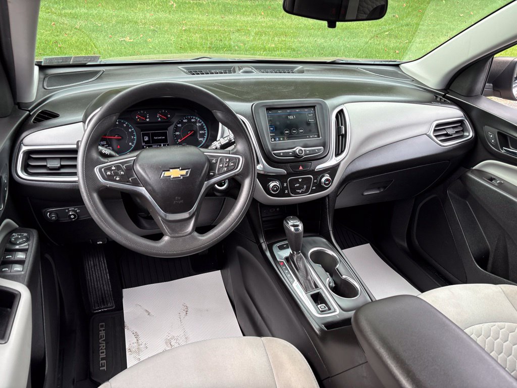 Used 2019 Chevrolet Equinox LS w/ LS Convenience Package AWD/4WD image 10