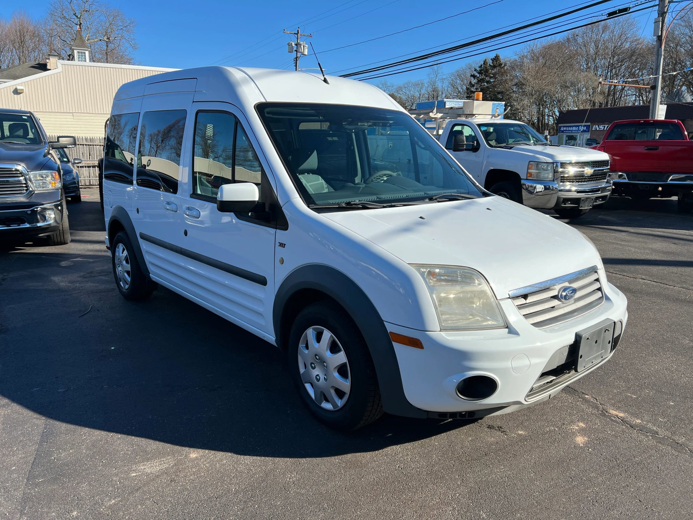 Used 2011 Ford Transit Connect XLT Premium image 8