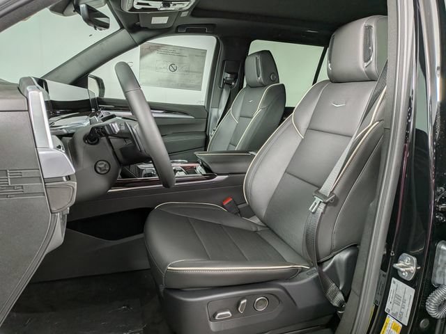 New 2026 Cadillac Escalade Luxury w/ LPO, Floor Liner Package AWD/4WD image 18