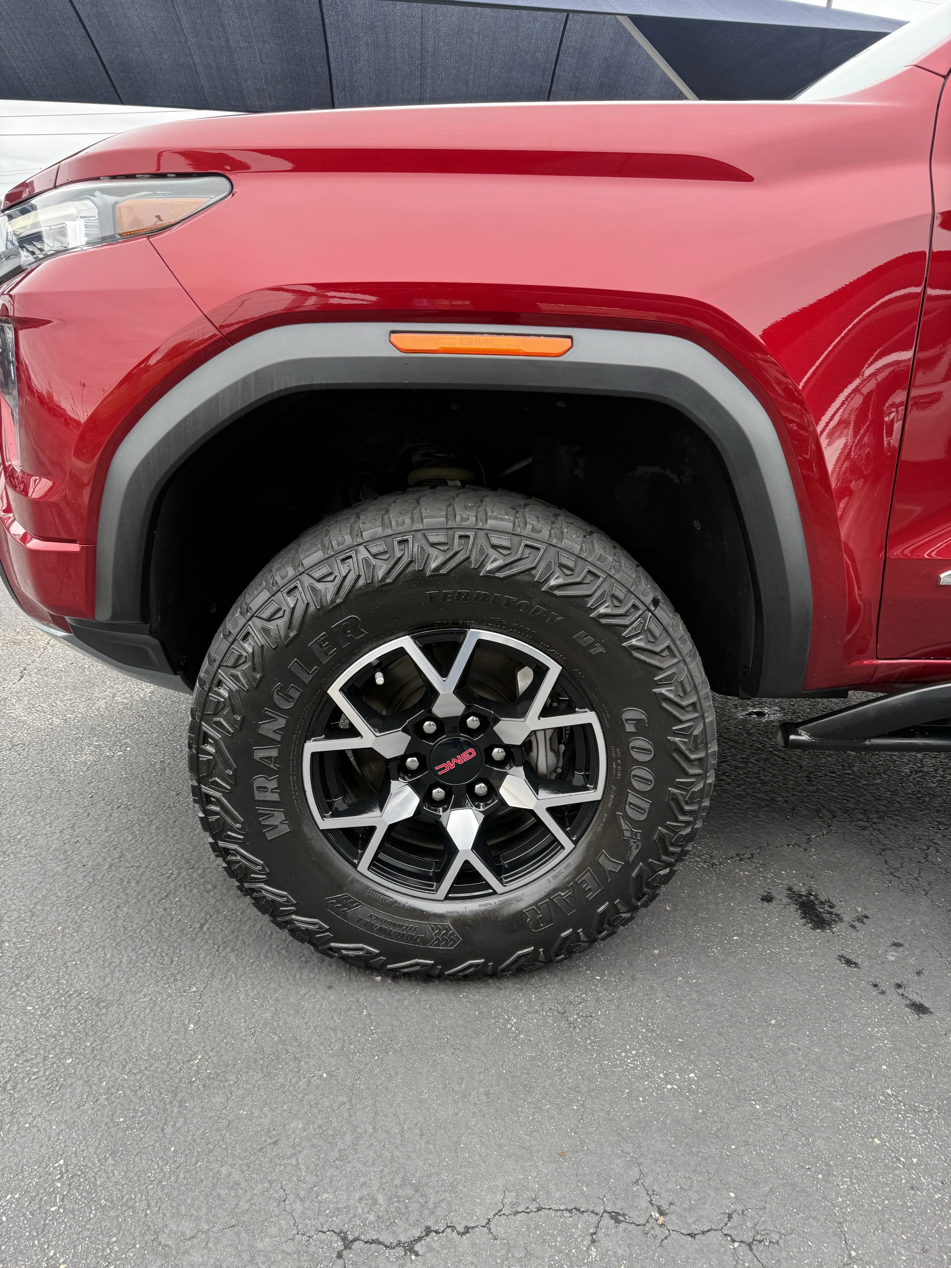 Used 2023 GMC Canyon AT4X AWD/4WD image 31