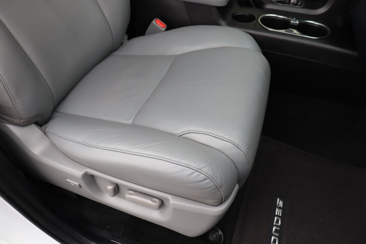 Used 2018 Toyota Sequoia Limited image 27
