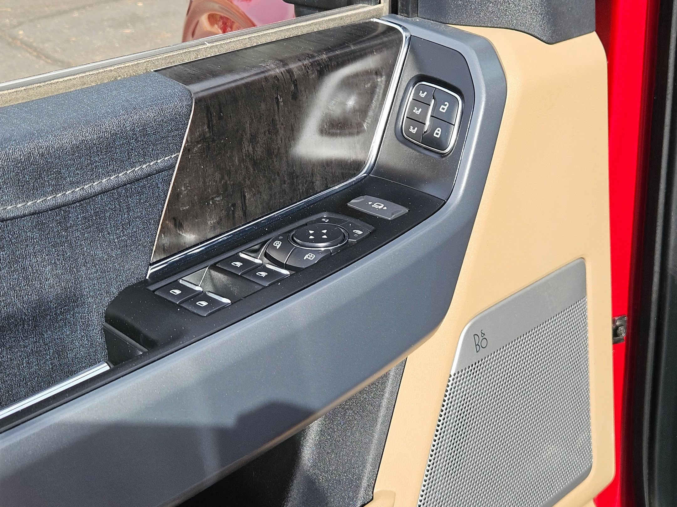 Used 2021 Ford F150 Lariat AWD/4WD image 12