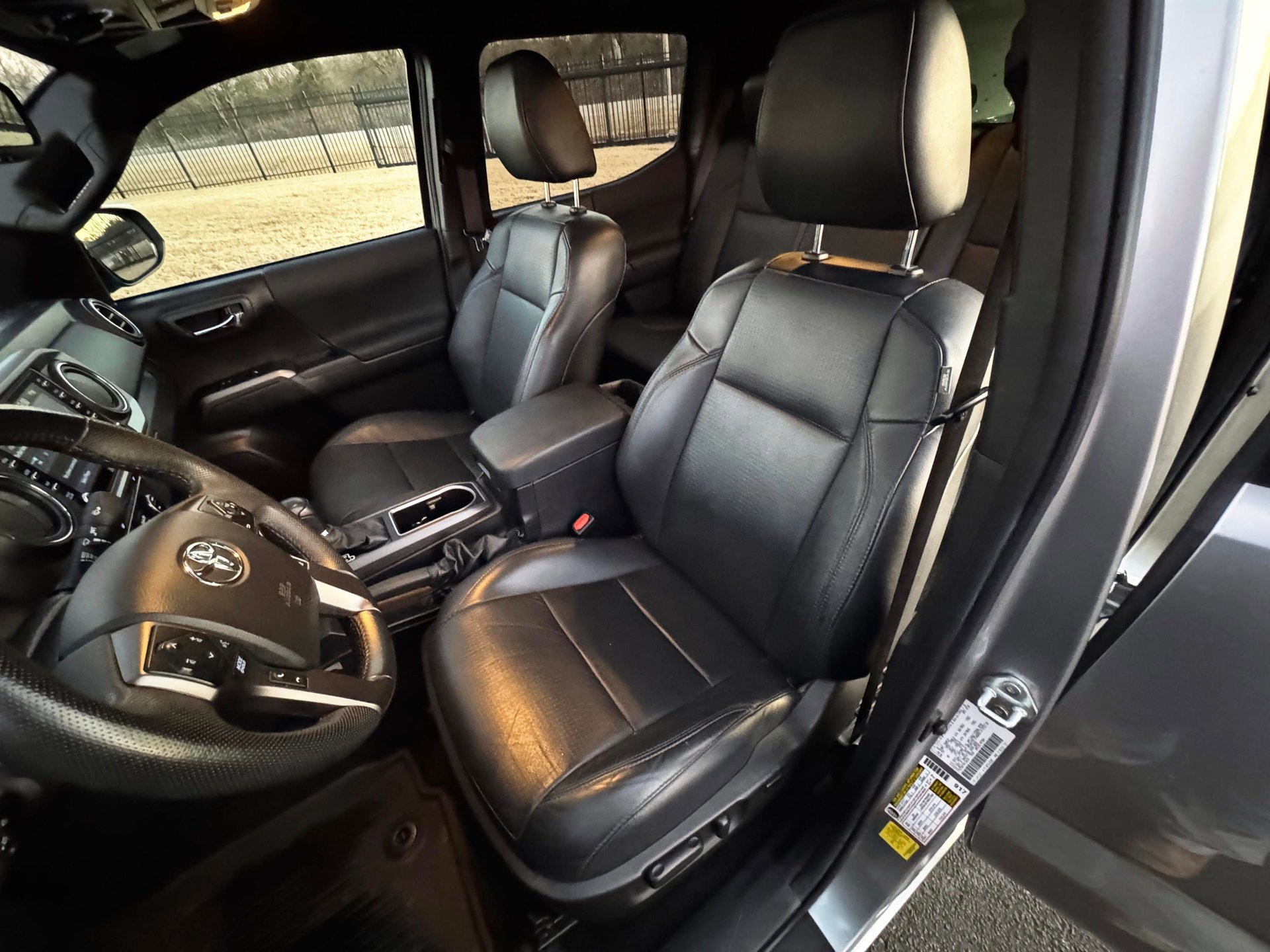 Used 2022 Toyota Tacoma image 11