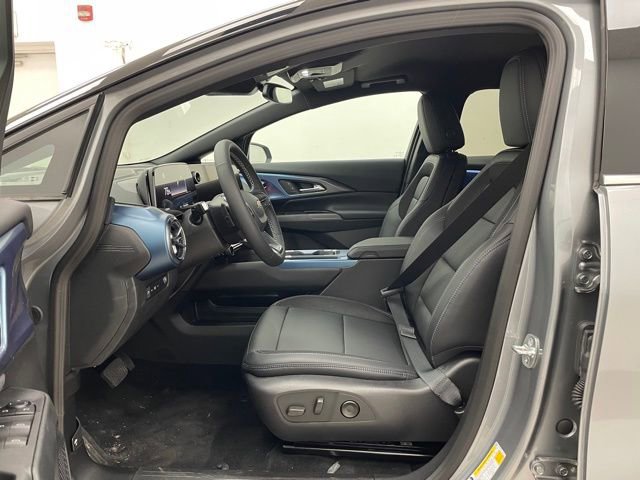 New 2026 Chevrolet Equinox EV LT image 8