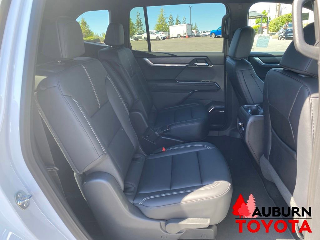 Used 2026 GMC Acadia Elevation w/ Black Edition AWD/4WD image 21