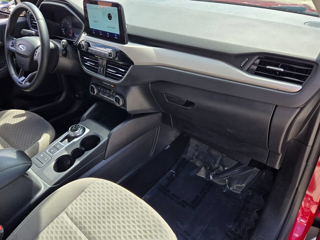 Used 2022 Ford Escape SE w/ Convenience Package FWD image 16