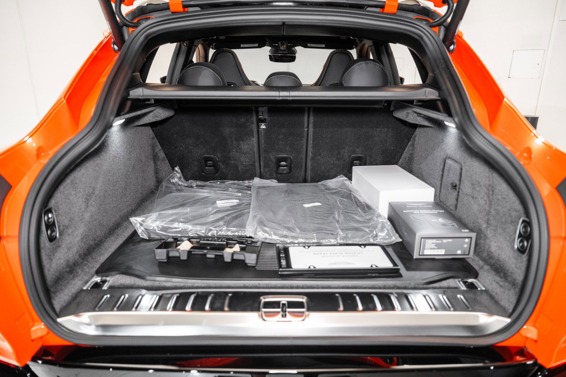 Used 2025 Aston Martin DBX 707 image 59