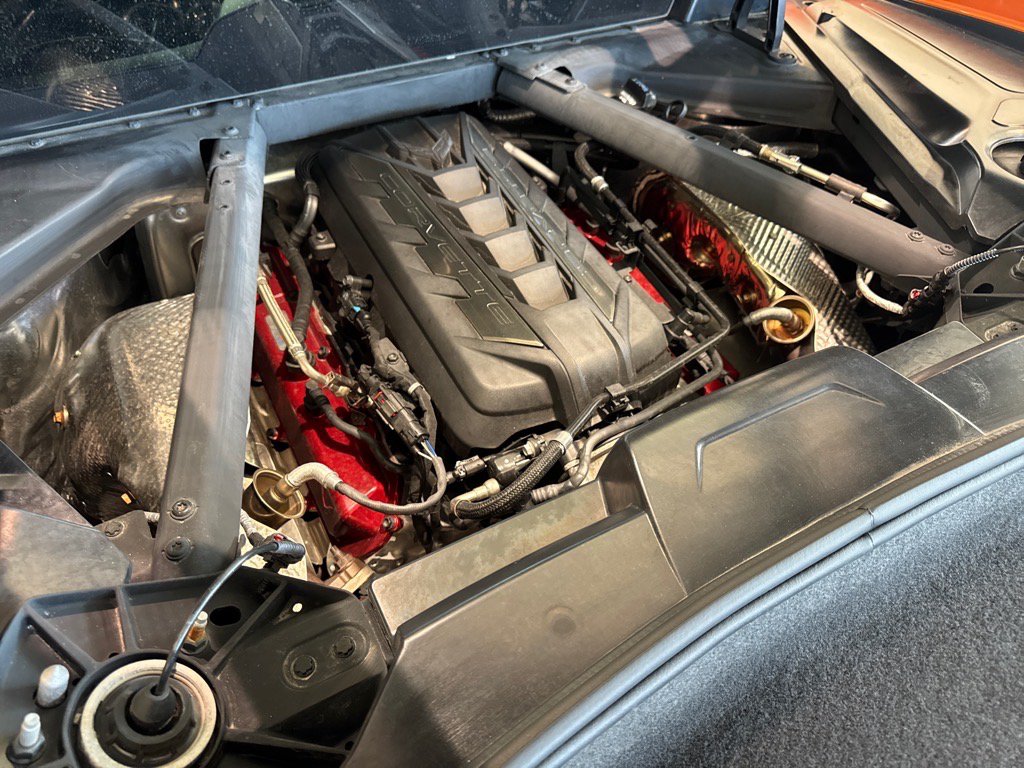 Used 2024 Chevrolet Corvette Stingray Premium Cpe w/ Z51 Performance Package RWD image 9