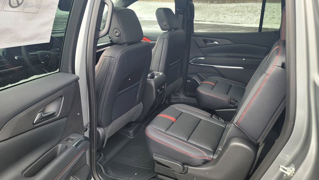 New 2026 Chevrolet Traverse RS image 27