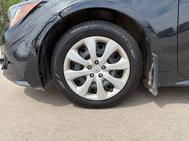 Used 2022 Toyota Corolla LE image 9