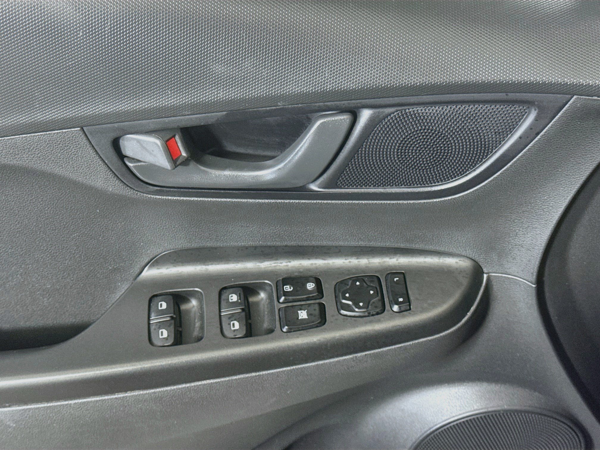 Used 2022 Hyundai Kona SEL AWD/4WD image 24