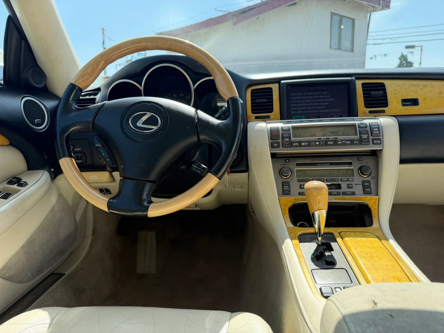 Used 2002 Lexus SC 430 Convertible RWD image 17