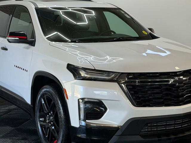 Used 2023 Chevrolet Traverse Premier w/ Redline Edition AWD/4WD image 3