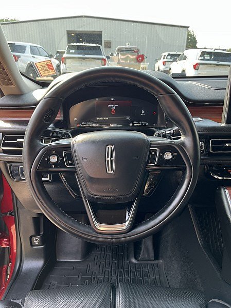 Used 2020 Lincoln Aviator Reserve w/ Equipment Group 202A AWD/4WD image 9