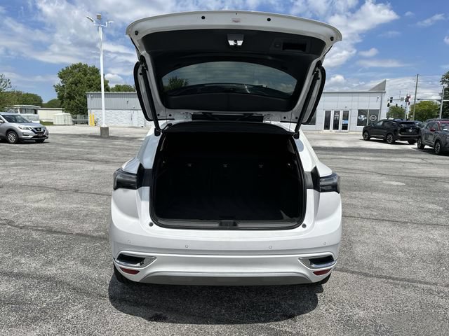Used 2023 Buick Envision Avenir AWD/4WD image 23