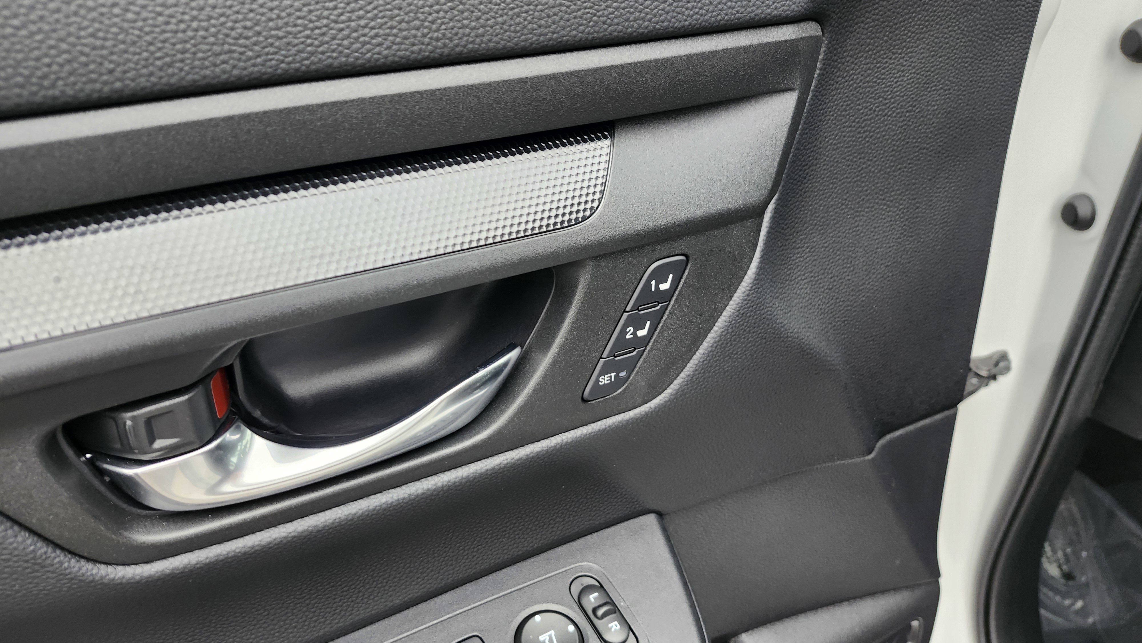 Used 2025 Honda CR-V Sport-L image 29