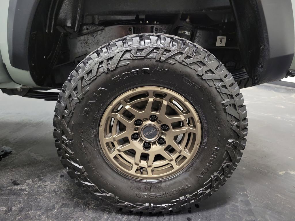 Used 2022 Toyota Tacoma SR5 w/ Trail Edition image 16