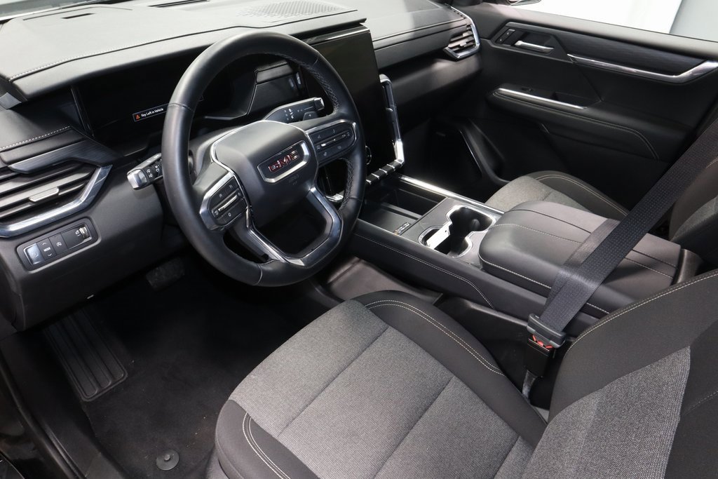 Used 2025 GMC Acadia Elevation image 22