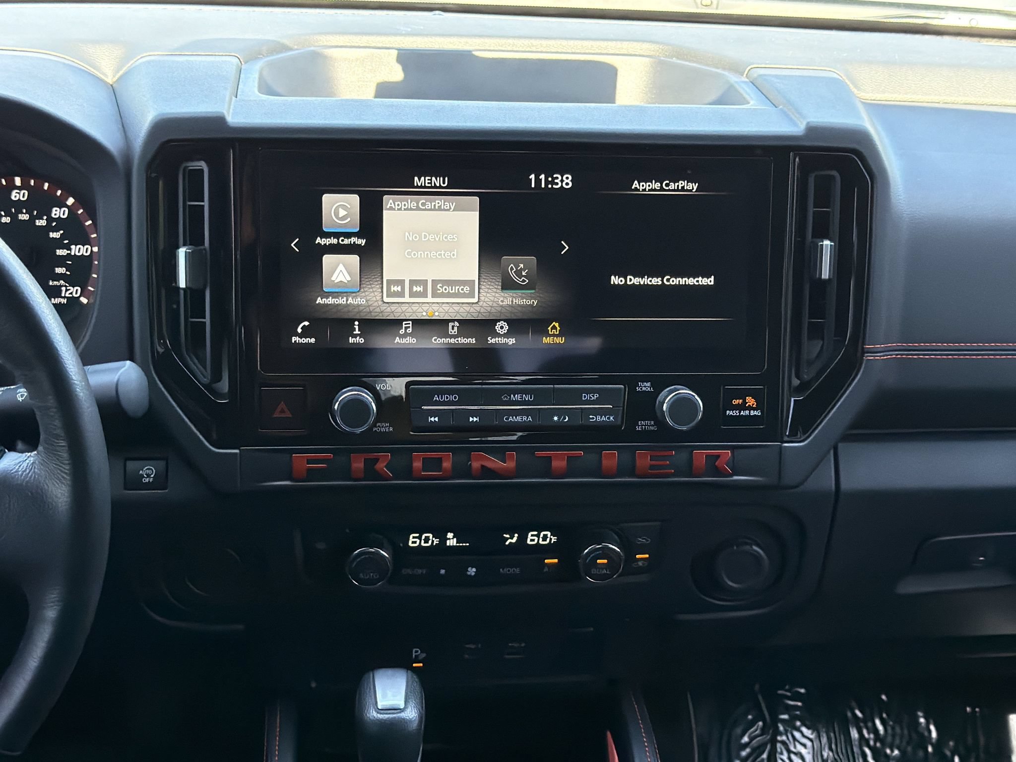 Used 2025 Nissan Frontier Pro-X RWD image 4