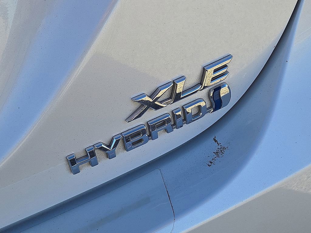 Used 2023 Toyota Camry XLE image 13