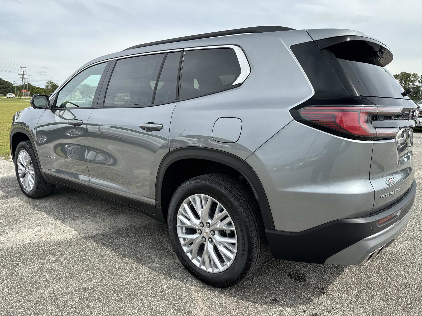 New 2026 GMC Acadia Elevation w/ Elevation Premium Package image 5
