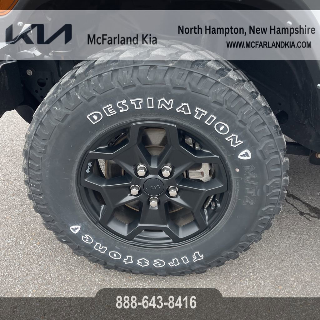 Used 2021 Jeep Gladiator Willys image 41