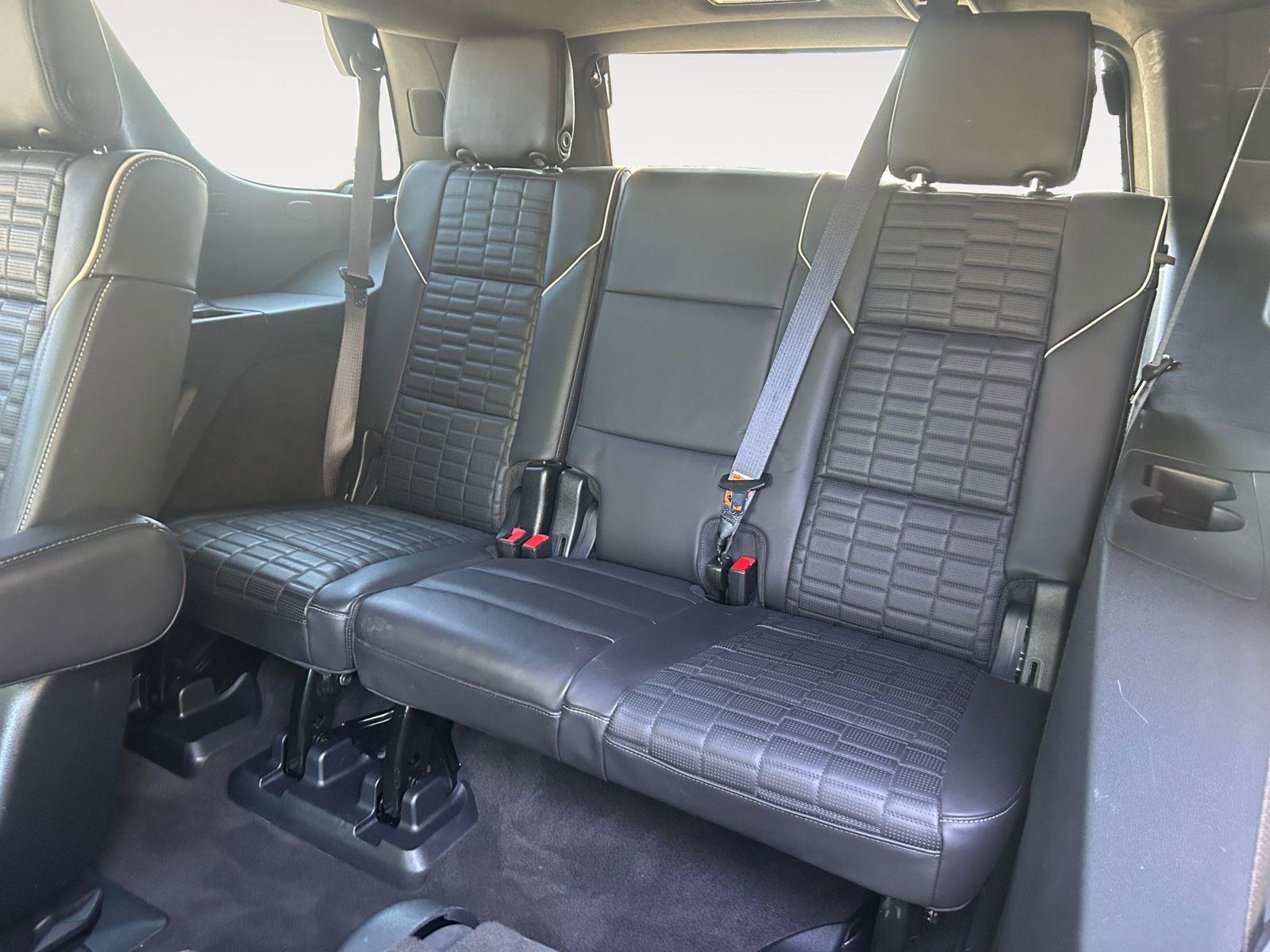 Used 2023 Cadillac Escalade Sport Platinum w/ LPO, ONYX Package image 13