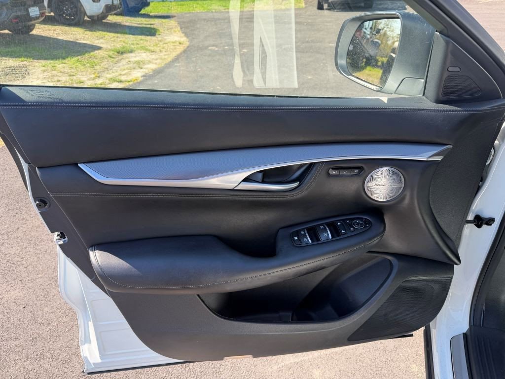 Used 2023 INFINITI QX55 Essential AWD/4WD image 9