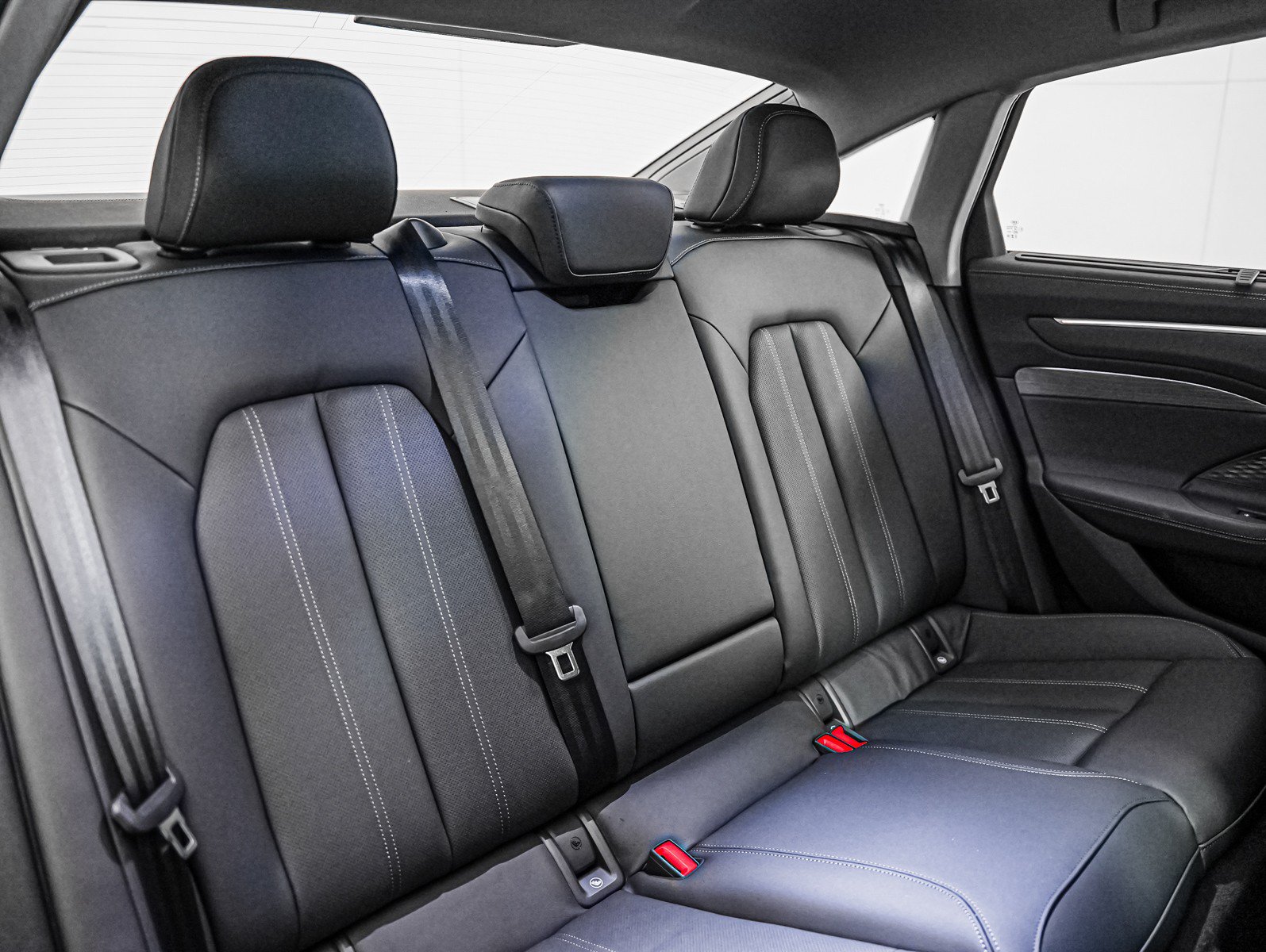 New 2026 Audi A6 Premium Plus AWD/4WD image 13