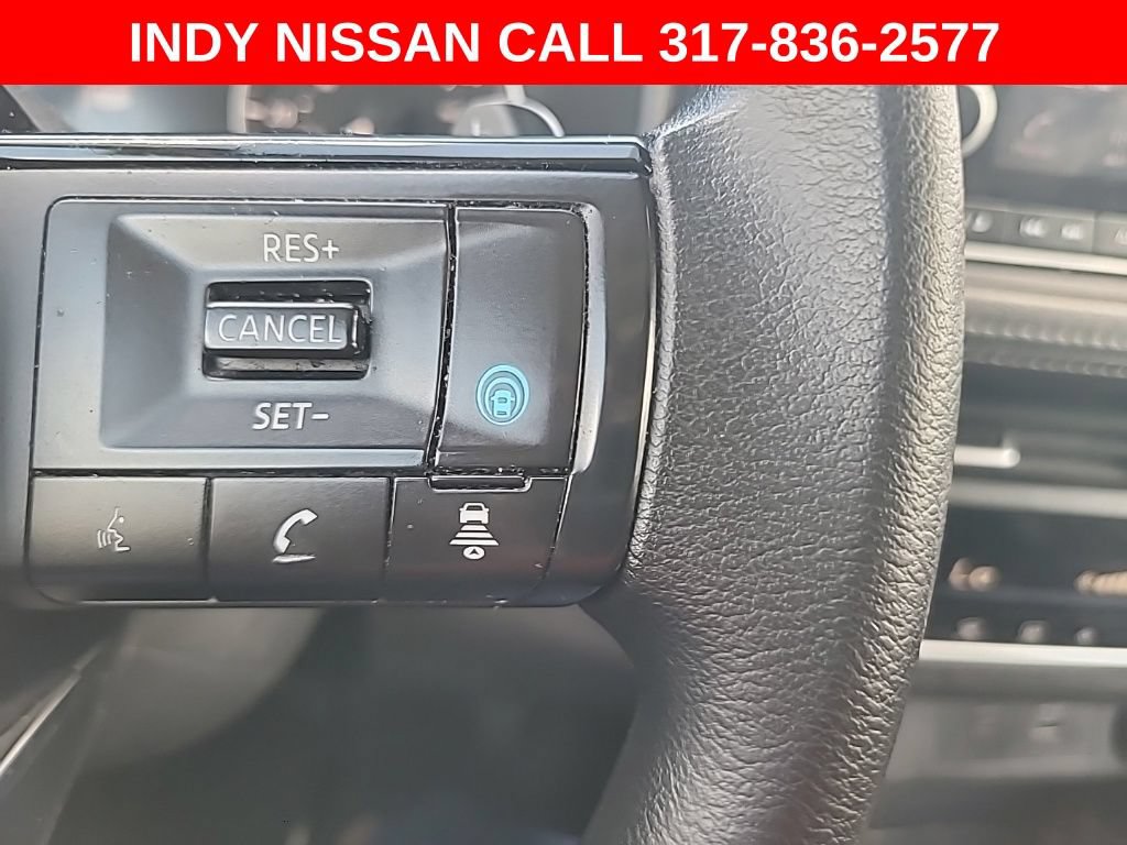 Used 2023 Nissan Rogue SV AWD/4WD image 15