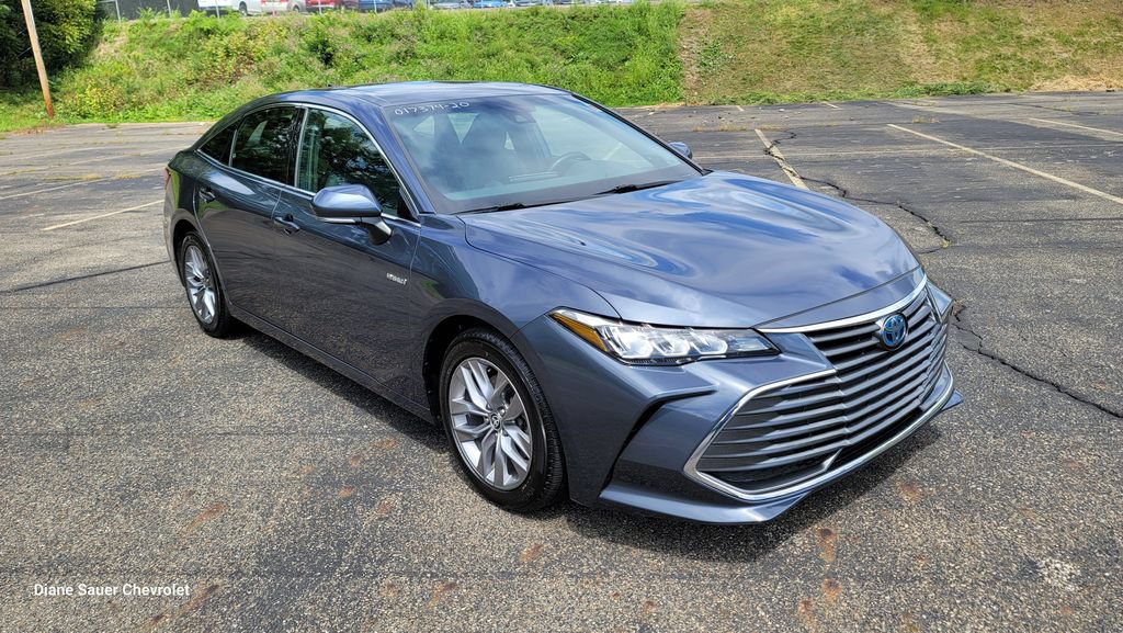 Used 2020 Toyota Avalon XLE w/ Moonroof Package FWD image 16