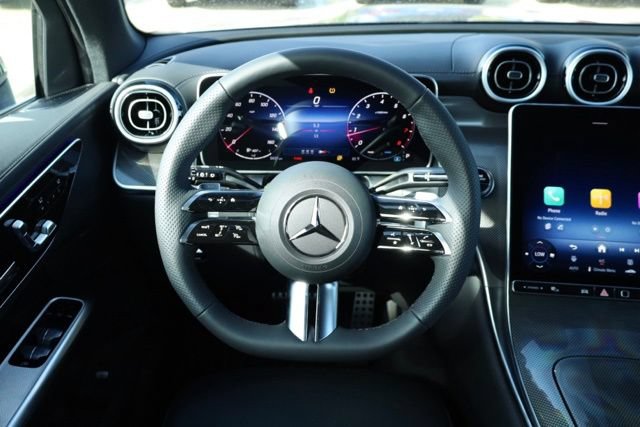 Used 2026 Mercedes-Benz GLC 300 image 15