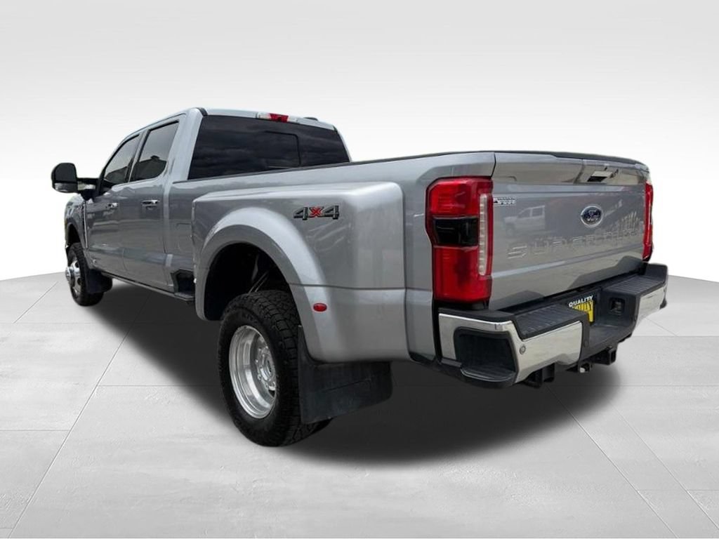 Used 2024 Ford F350 Lariat w/ Lariat Ultimate Package AWD/4WD image 3