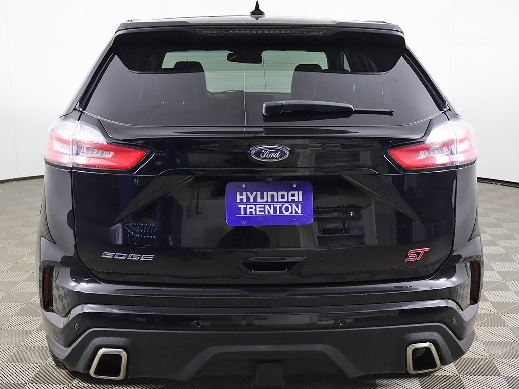 Used 2020 Ford Edge ST w/ Cold Weather Package image 13
