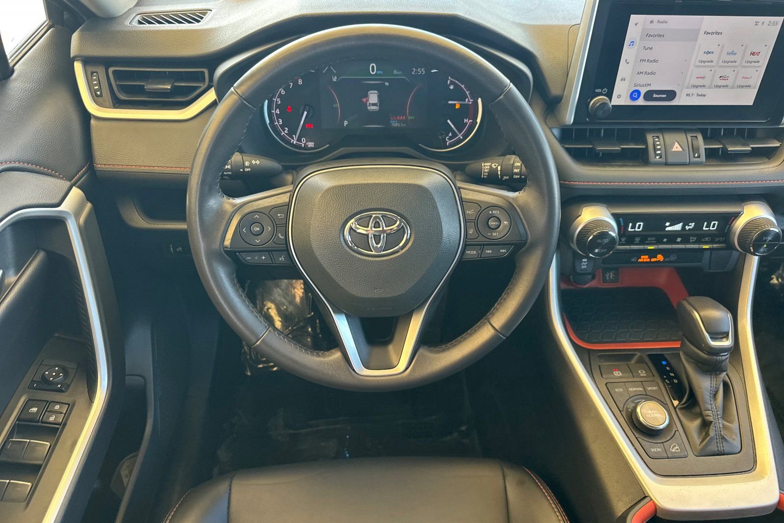 Used 2024 Toyota RAV4 Adventure AWD/4WD image 17