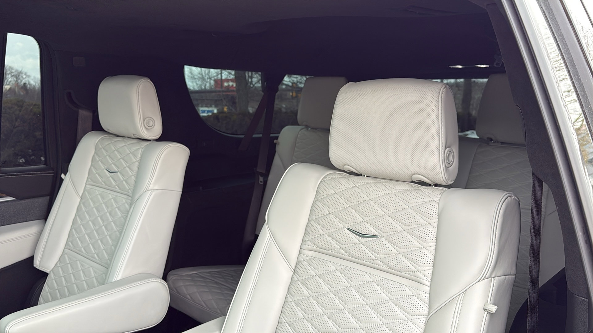 Certified 2025 Cadillac Escalade ESV Sport Platinum image 29