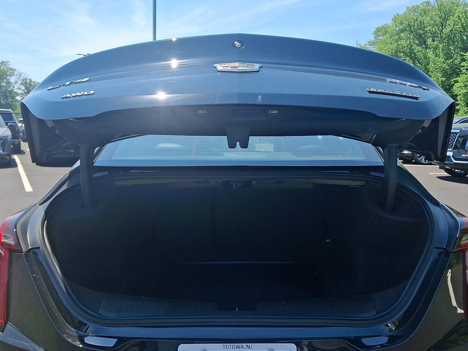 Certified 2023 Cadillac CT4 Luxury w/ Sun And Sound Package AWD/4WD image 24