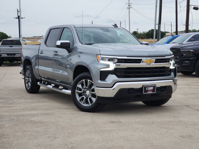 Used 2026 Chevrolet Silverado 1500 LT AWD/4WD image 2