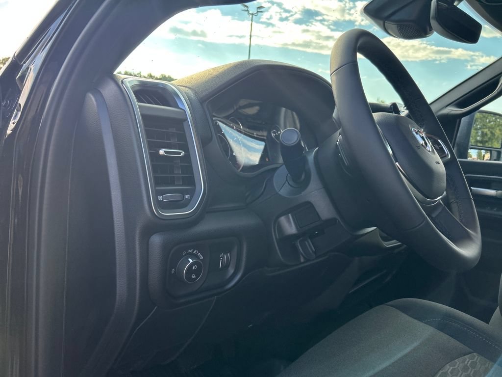 New 2026 RAM 2500 Big Horn AWD/4WD image 14