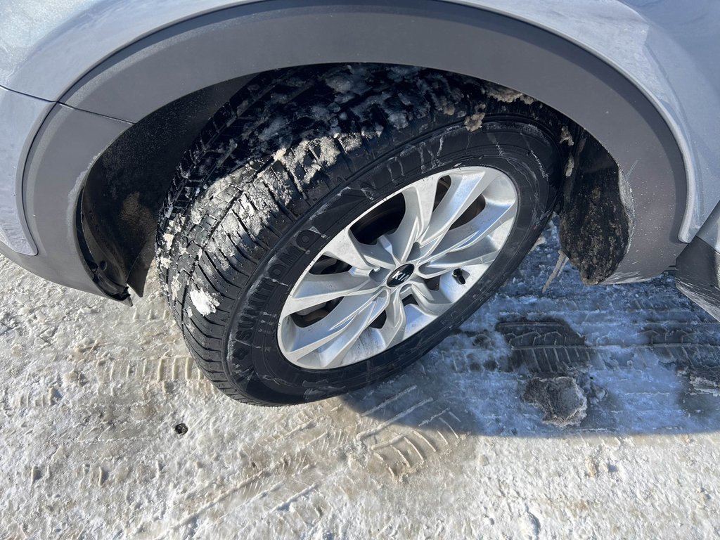 Used 2021 Kia Telluride LX image 26