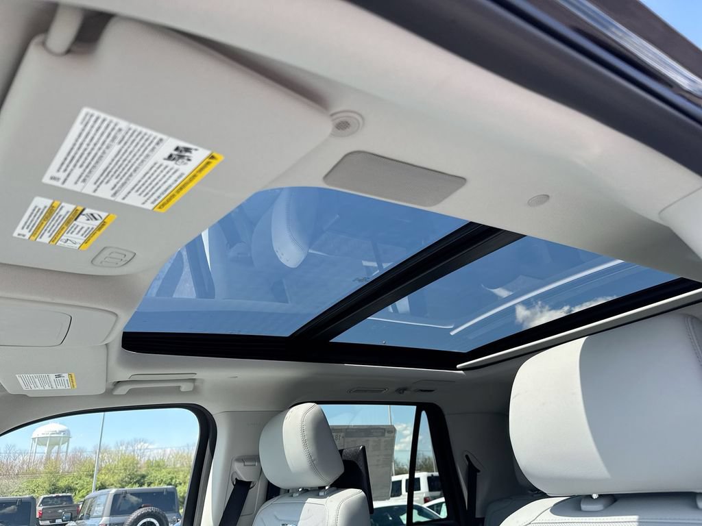 New 2026 Ford Expedition Platinum w/ Platinum Ultimate Package AWD/4WD image 20