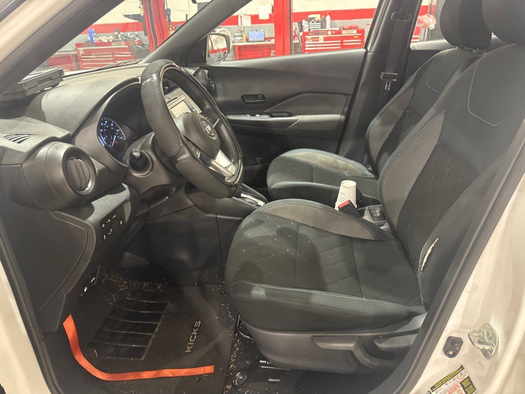 Used 2020 Nissan Kicks S FWD image 38