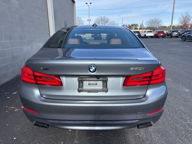 Used 2019 BMW 540i xDrive w/ Convenience Package image 9