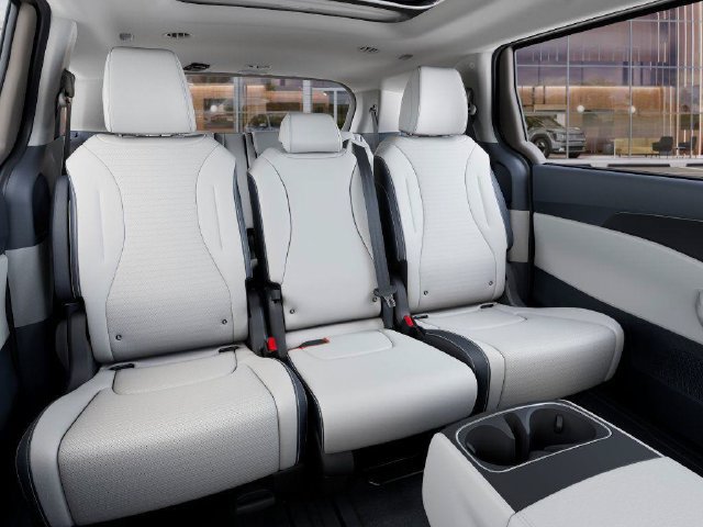 New 2026 Kia Carnival SX Prestige FWD image 17