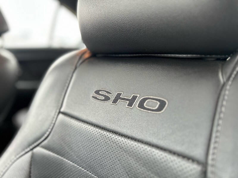 Used 2018 Ford Taurus SHO image 46