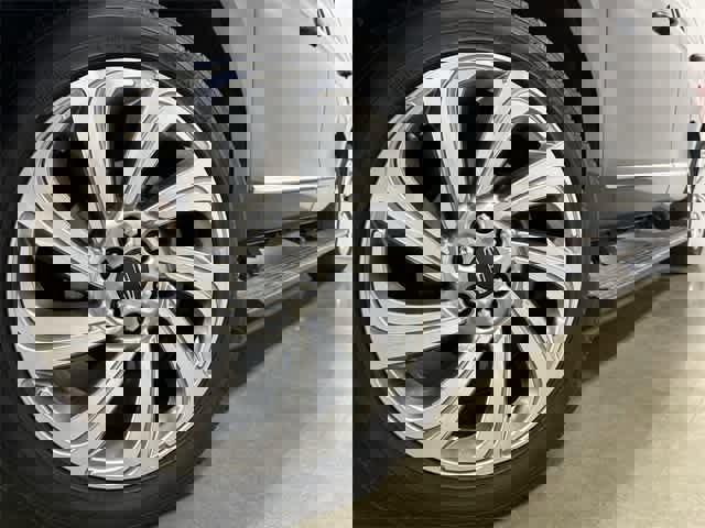 Used 2024 Lincoln Navigator Reserve image 29