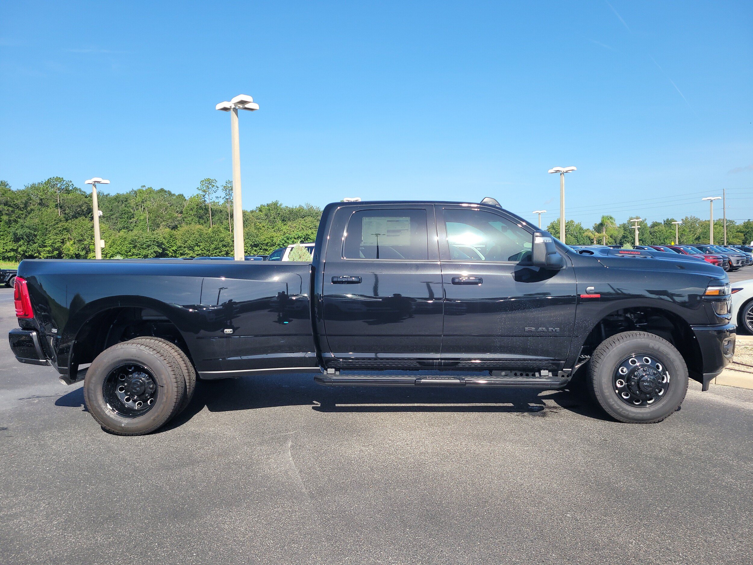 New 2026 RAM 3500 Laramie w/ Night Edition AWD/4WD image 5
