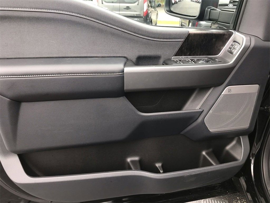 New 2025 Ford F250 Lariat w/ Lariat Ultimate Package image 13