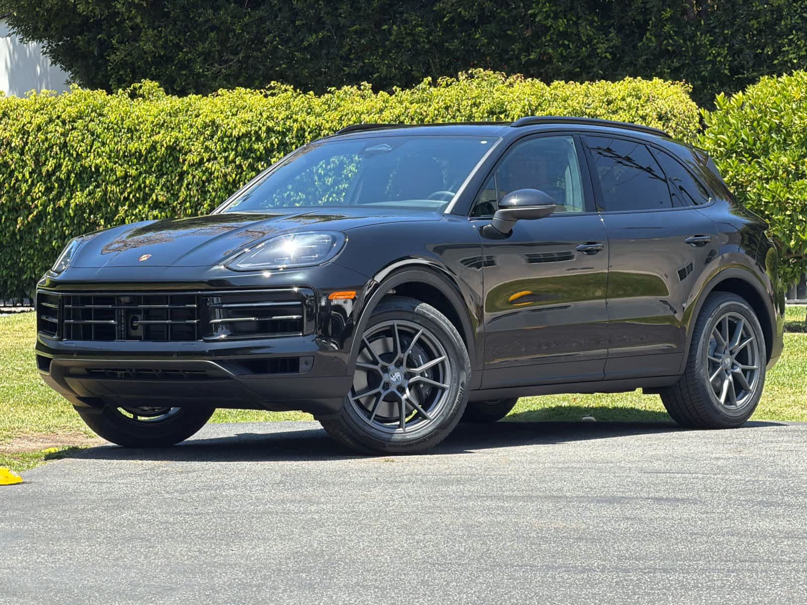 New 2026 Porsche Cayenne AWD/4WD image 1