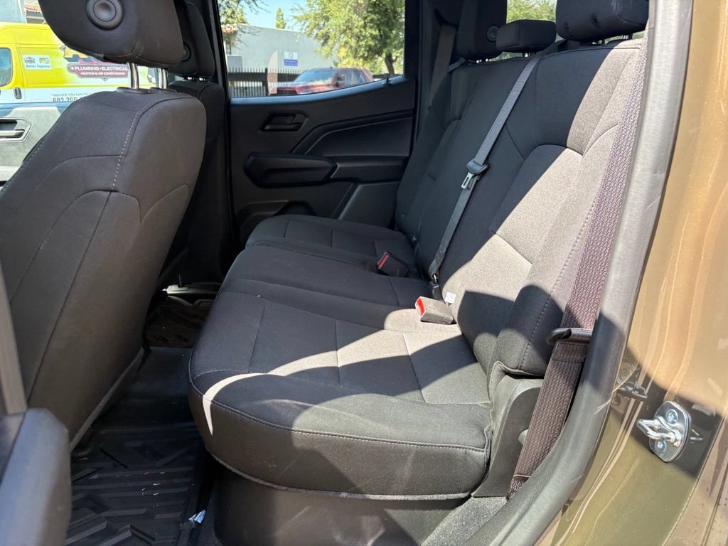 Used 2024 Chevrolet Colorado W/T RWD image 11